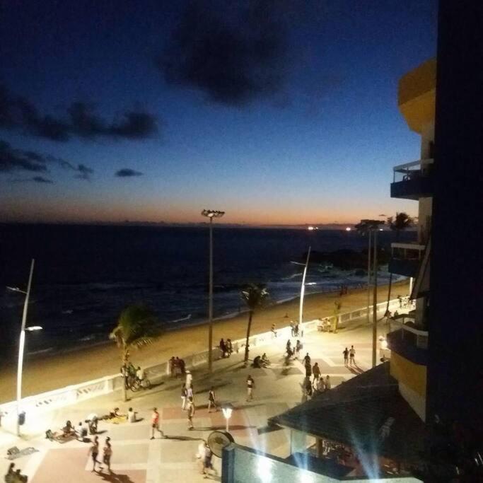 Flat Na Barra - Frente A - Circuito Do Carnaval 公寓